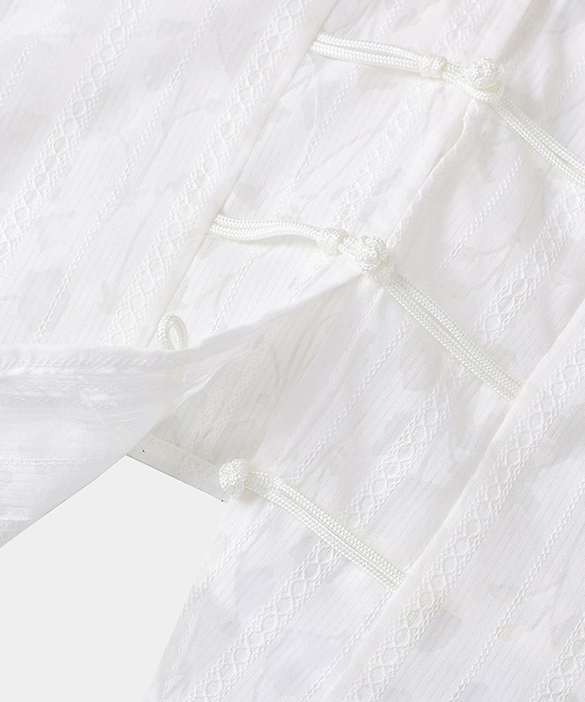 루펀(LOOFUN) Qipao Open Collar Shirt / 치파오 오픈 카라 셔츠 [White]