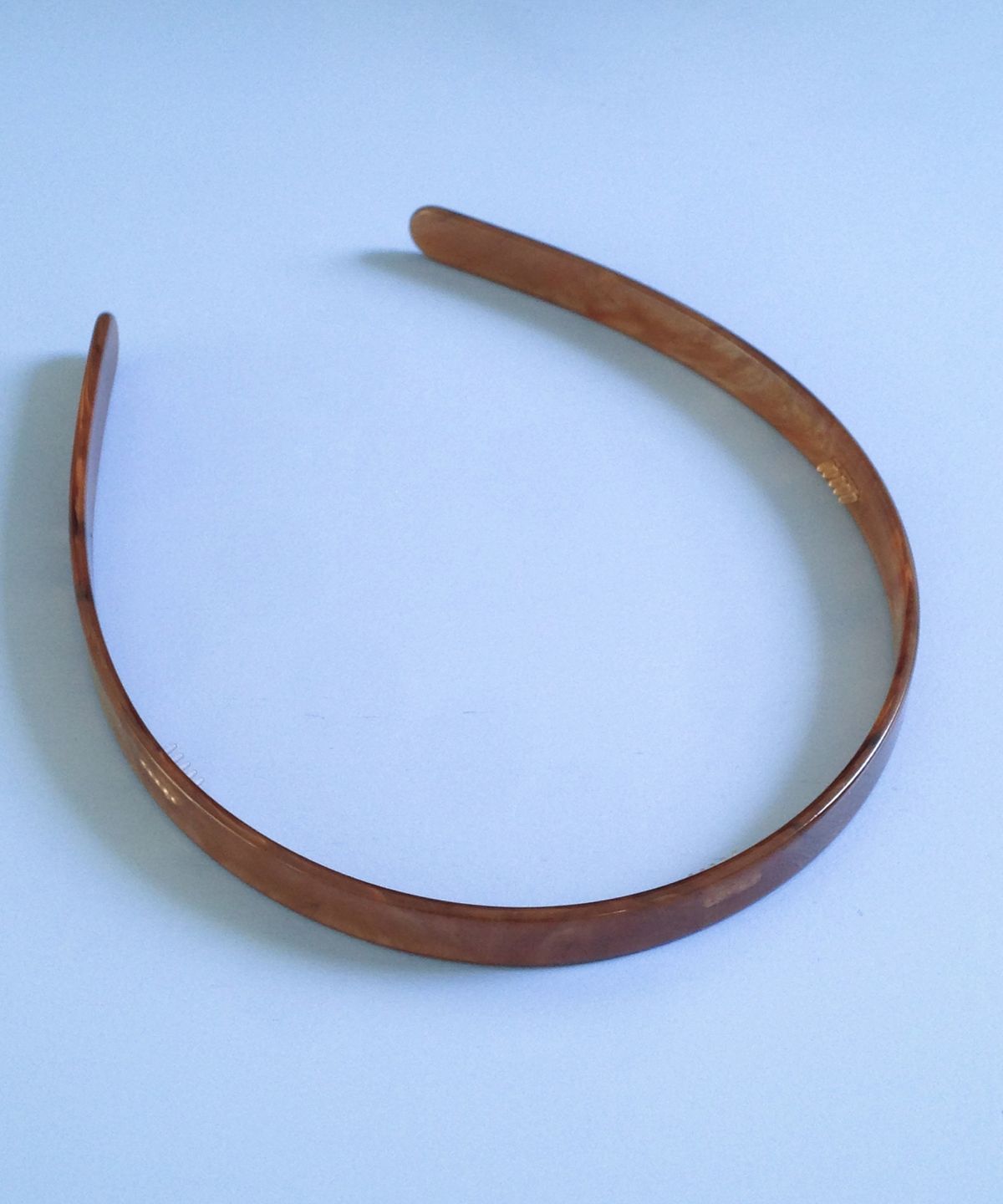 둥그런(DUNGEUREON) Flat Hairband (Brown)