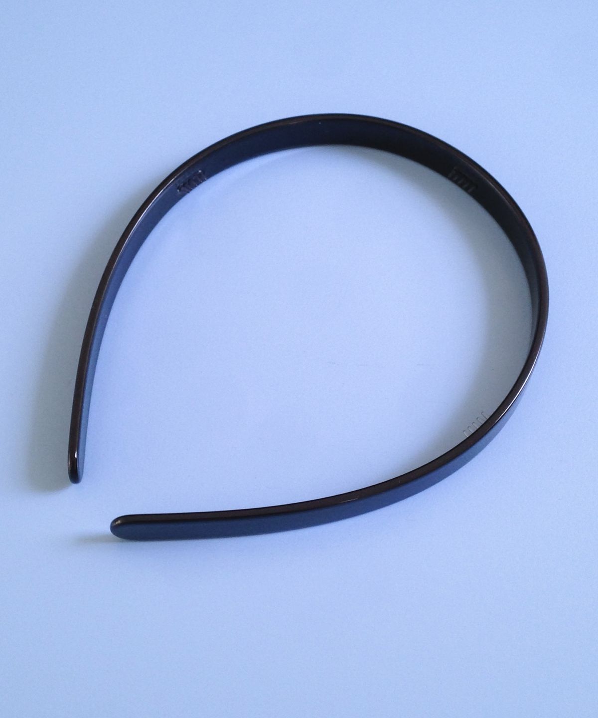 둥그런(DUNGEUREON) Flat Hairband (Black)