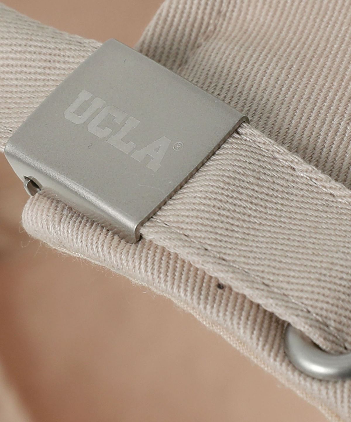 유씨엘에이(UCLA) 남녀공용 라운드 레터링 자수 볼캡(UCRAC30)