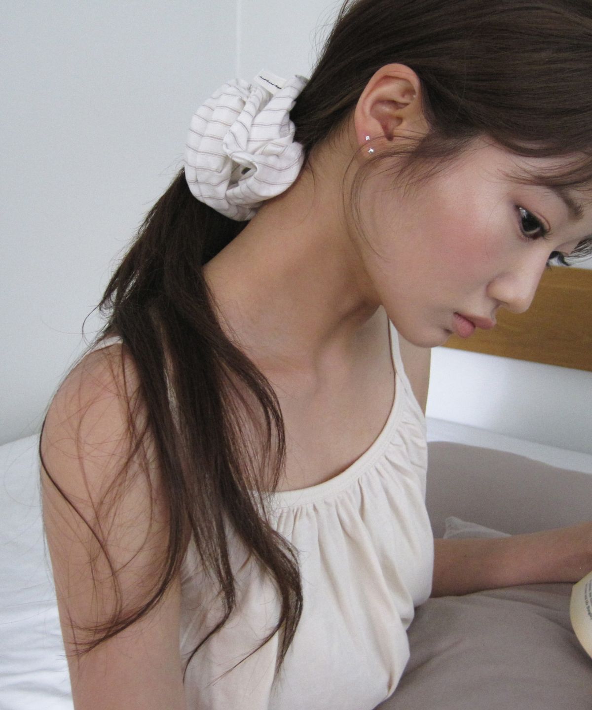 둥그런(DUNGEUREON) Pure Stripe Scrunchie (Gray)
