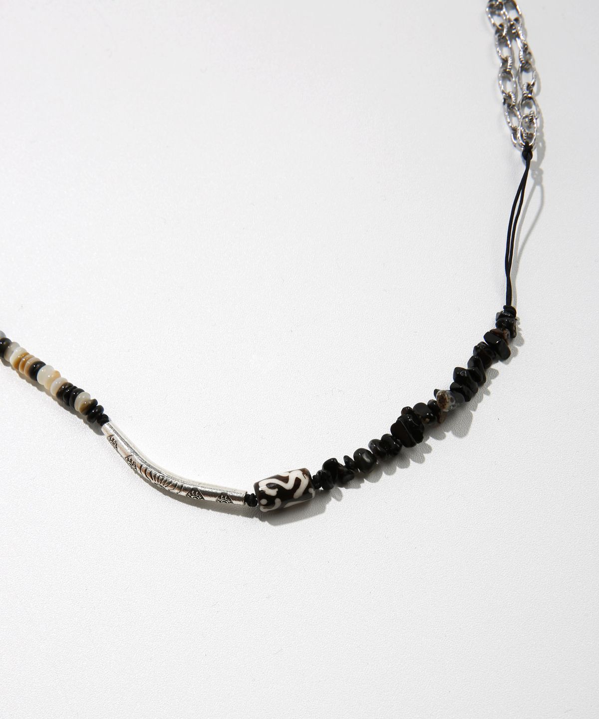 키지코(KIJIKO) ke908. Nomad Mix Beads Necklace Black