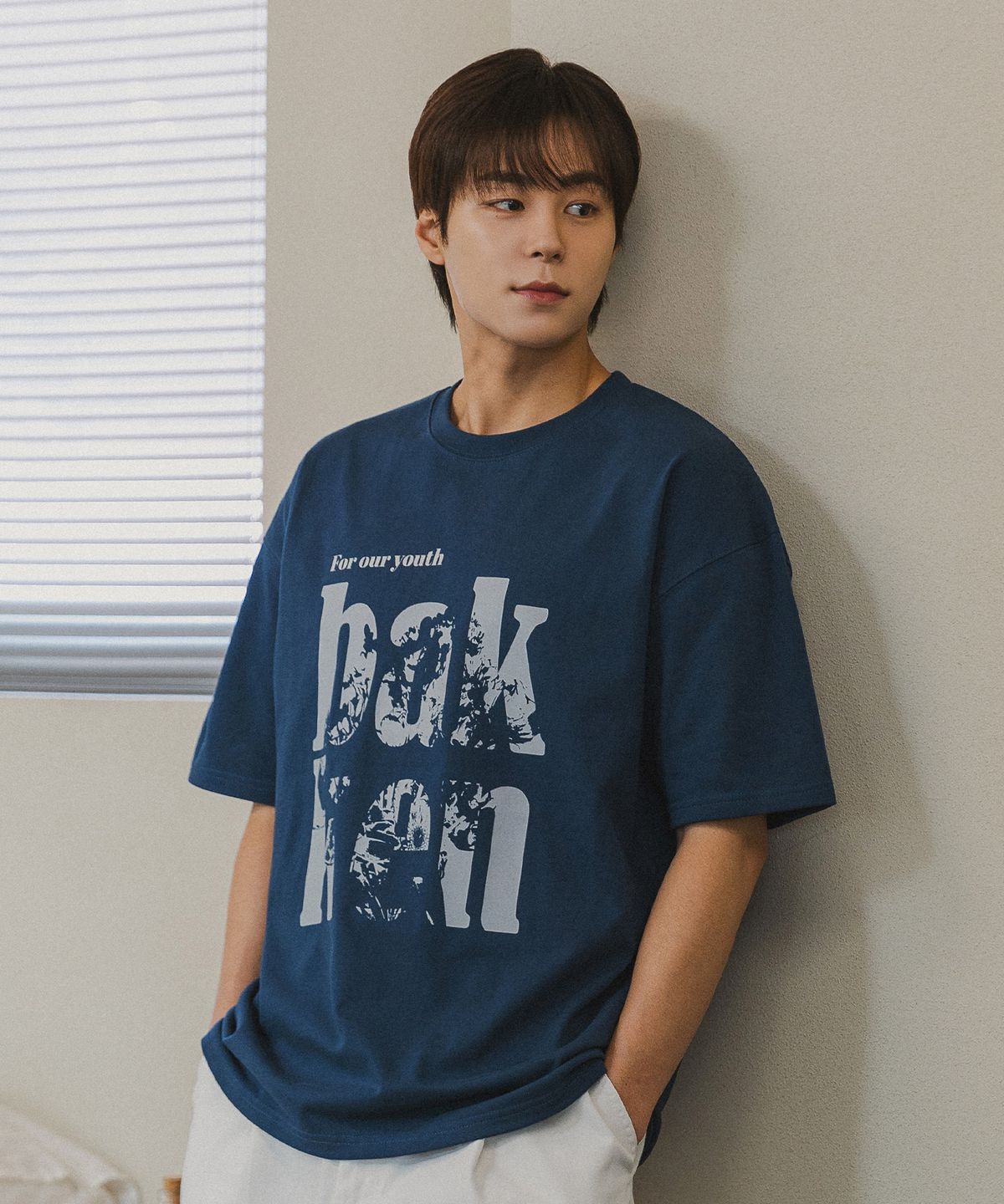 바켄(BAKKEN) [MEN] 그런지 플라워 레터링 반팔티셔츠 BK3961 (2COLOR)