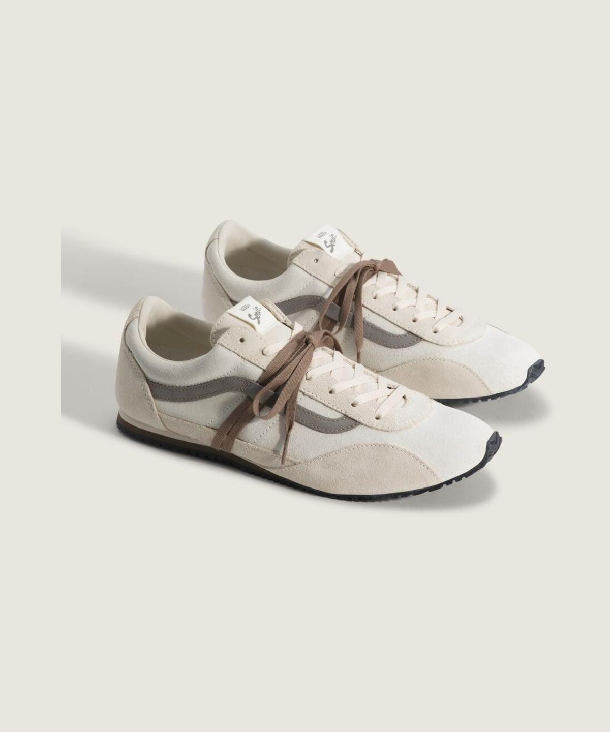 반스(VANS) 프리미엄 슈퍼 로우 프로 트레이너 LX - (엘리베이티드 스웨이드) 크림 / VN000EHNCRM1