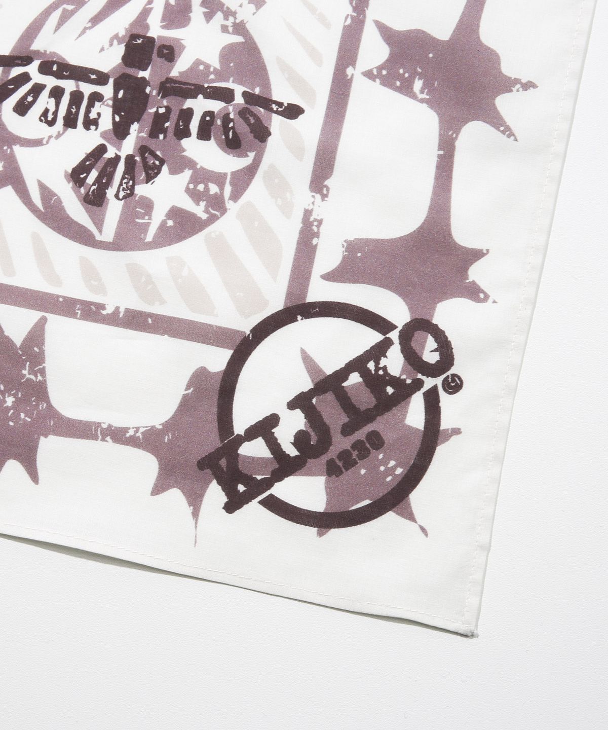 키지코(KIJIKO) ke910. Vintage Western Bandana Ivory