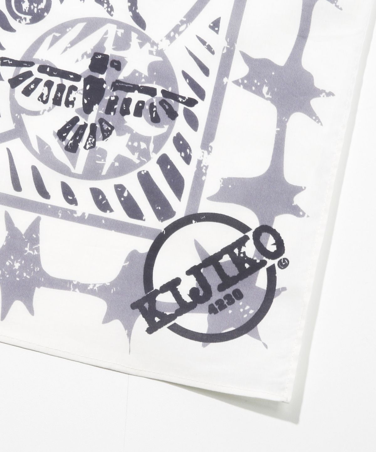 키지코(KIJIKO) ke910. Vintage Western Bandana White