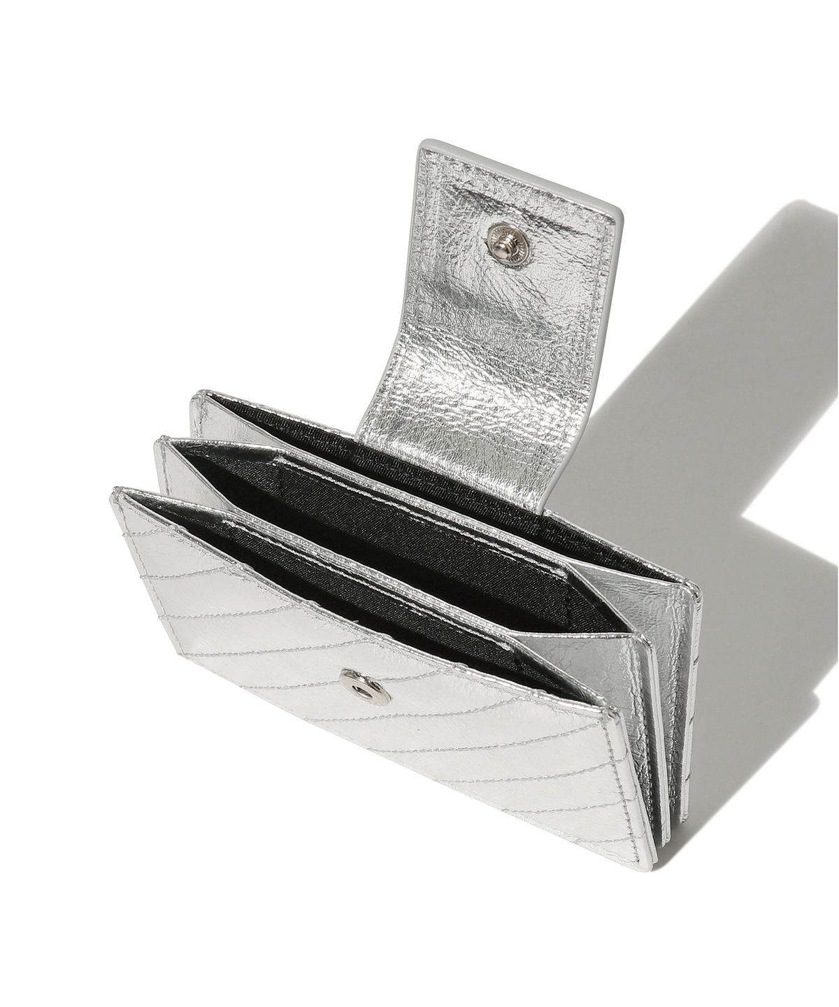 오프화이트(OFF-WHITE) Quilted Accordion Card Wallet (Silver)