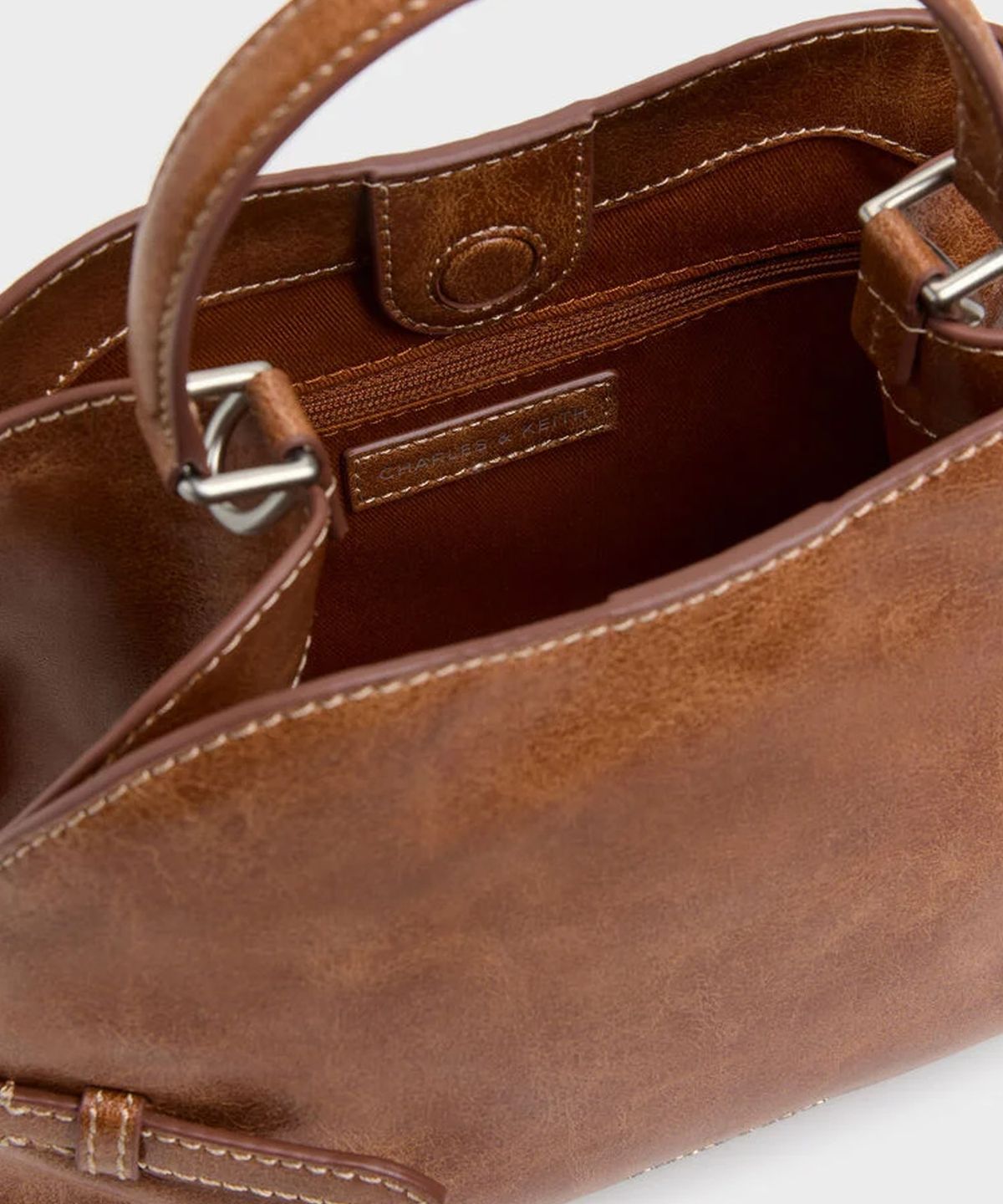 찰스앤키스(CHARLES & KEITH) 델피나 체인 사이드 벨트 토트백 2colors CK2-30271741