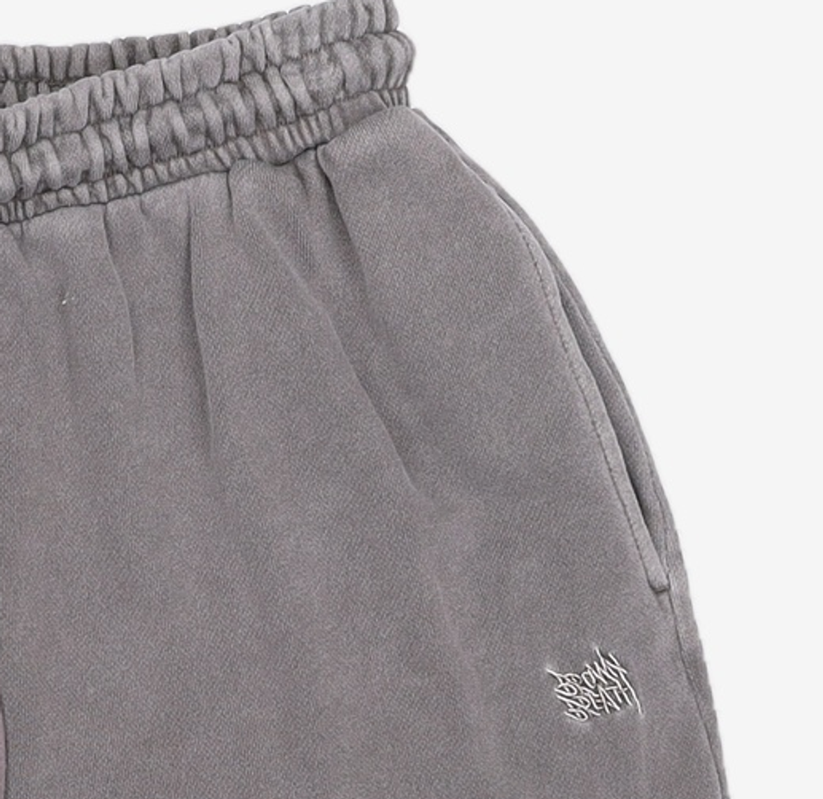 브라운브레스(BROWNBREATH) TAG PIGMENT SHORTS - BEIGE S