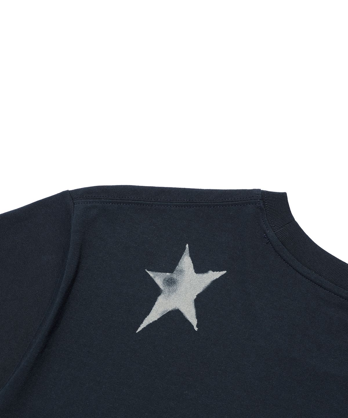 나이스고스트클럽(NICEGHOSTCLUB) JOJOs STARDUST CRUSADERS JOSEPH POSTER TEE_NAVY(NG2GMUT505E)