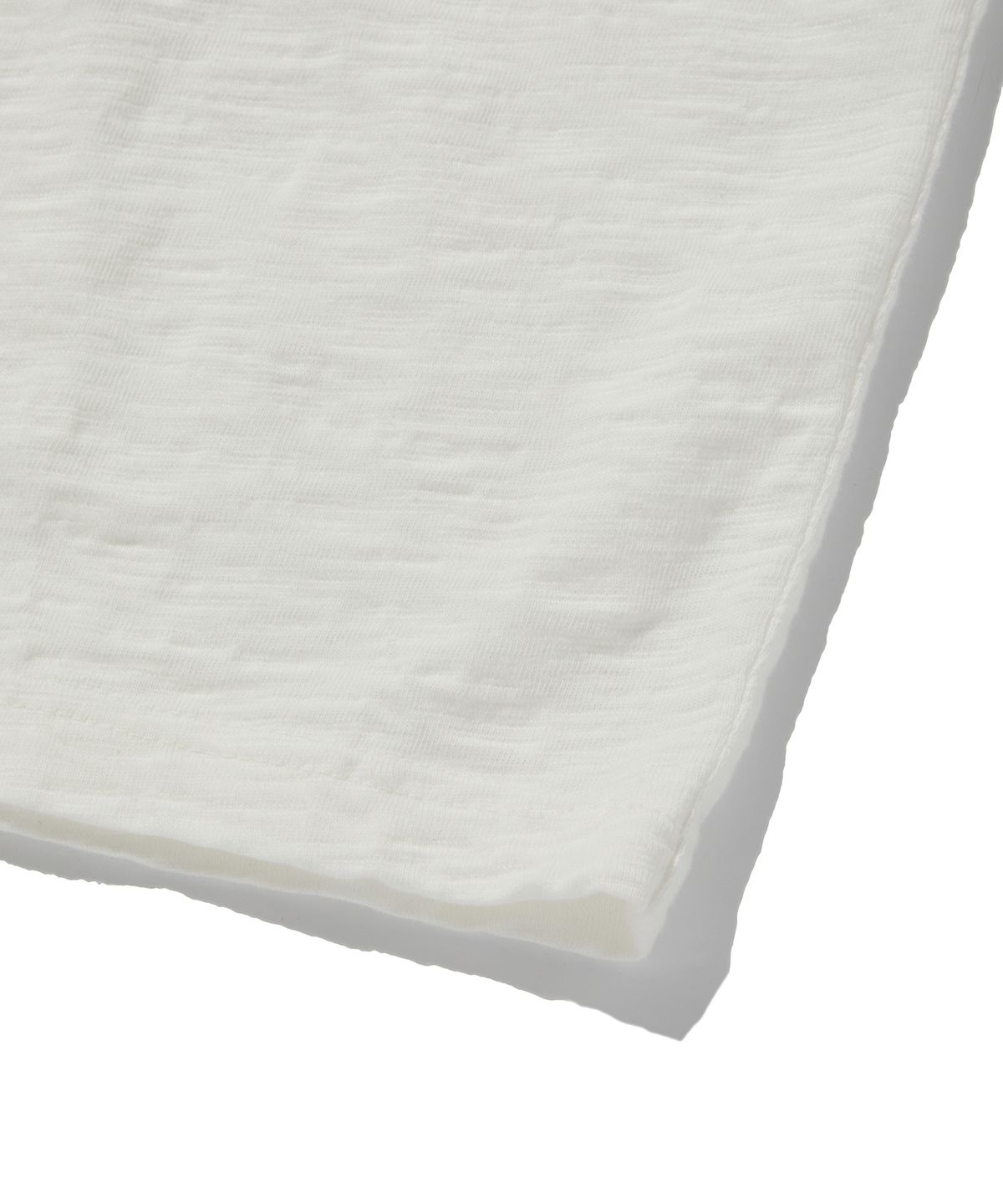 스웨이드(SUADE) TEXTURED LAYERED TEE [WHITE]