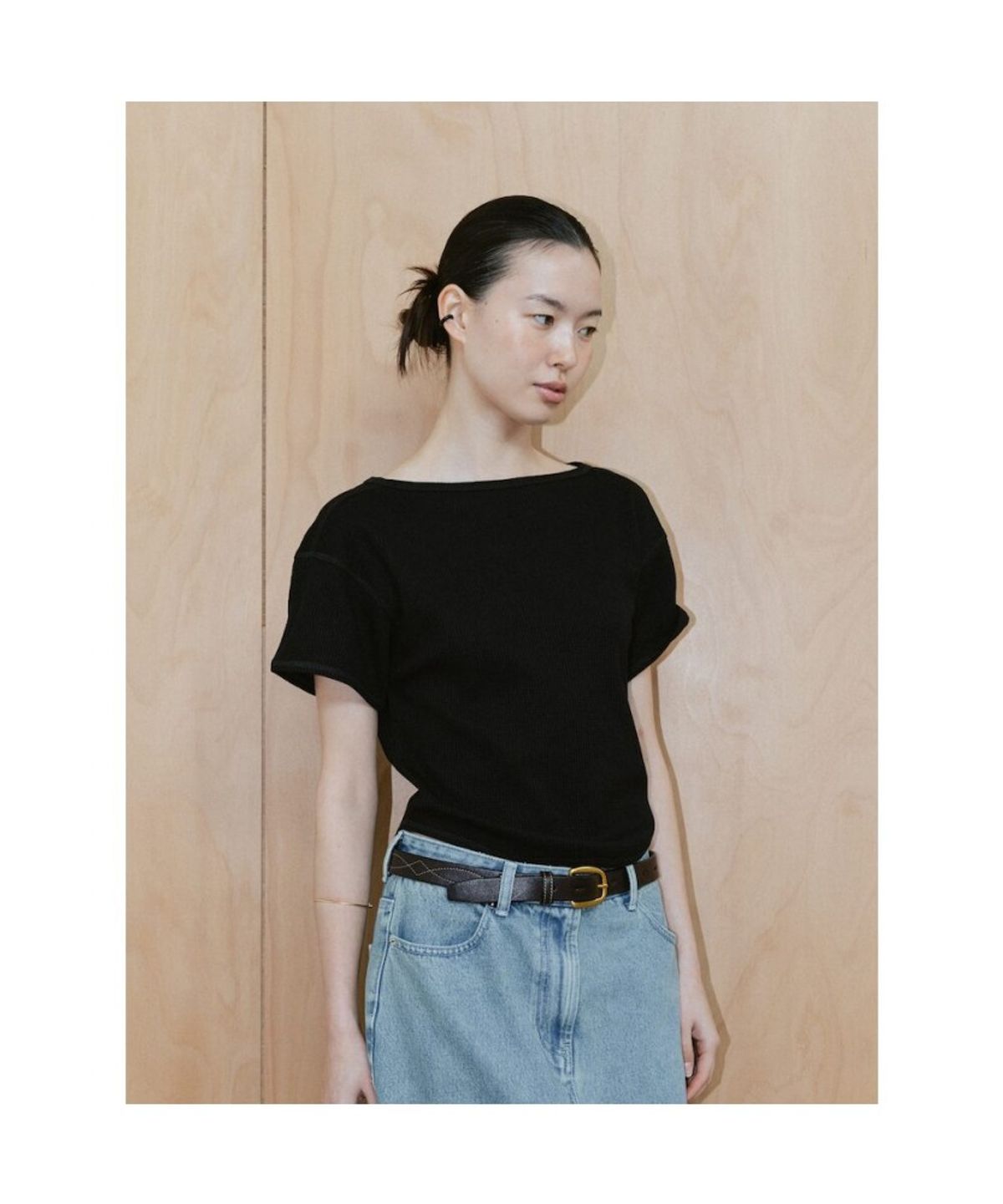 디애퍼처(THE APERTURE) 90s Waffle Half Sleeve Top  Black (TA6742A075)