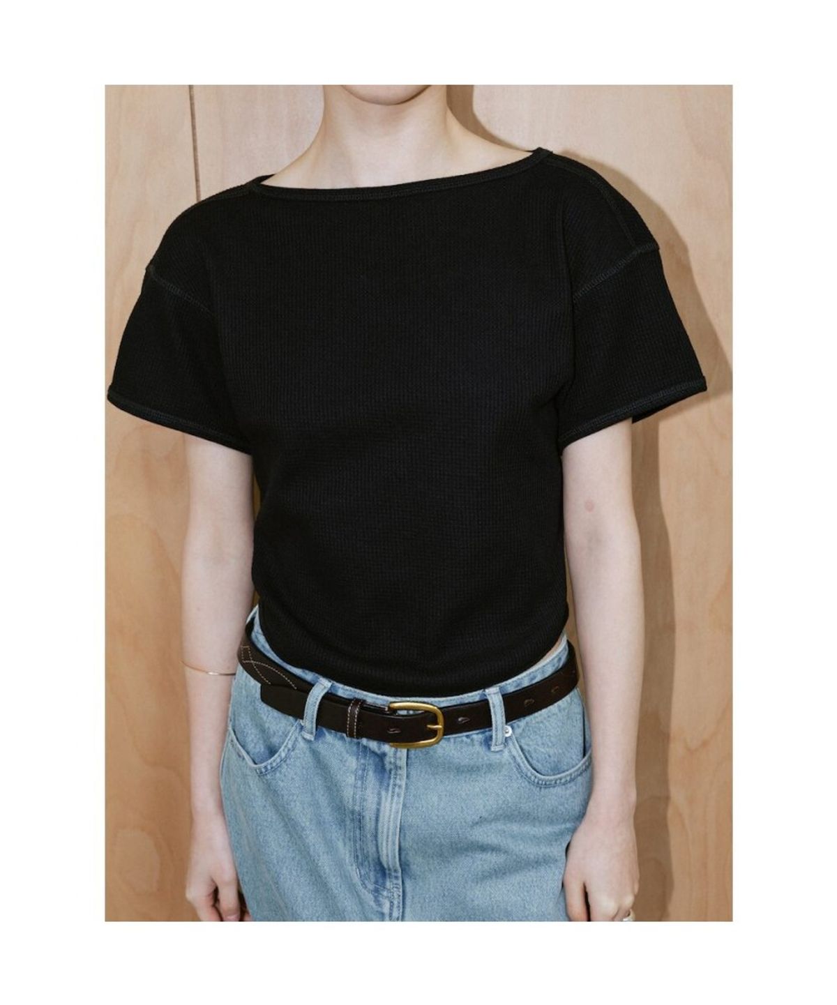 디애퍼처(THE APERTURE) 90s Waffle Half Sleeve Top  Black (TA6742A075)