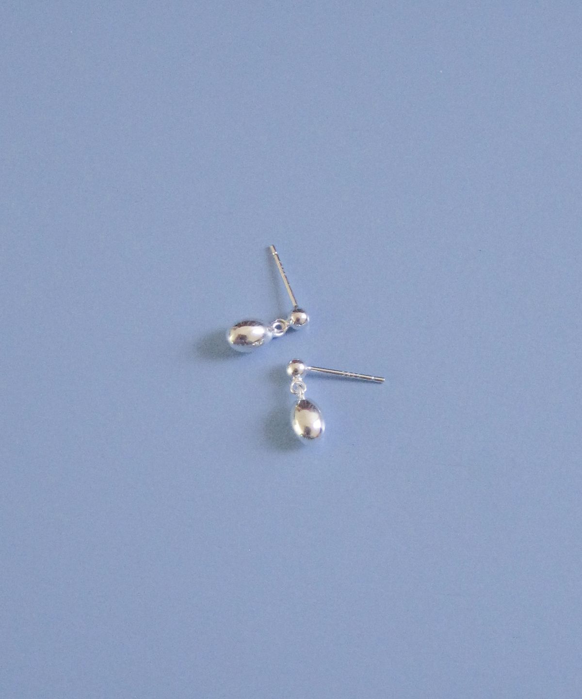 둥그런(DUNGEUREON) [925 Silver] Water Drop Earrings