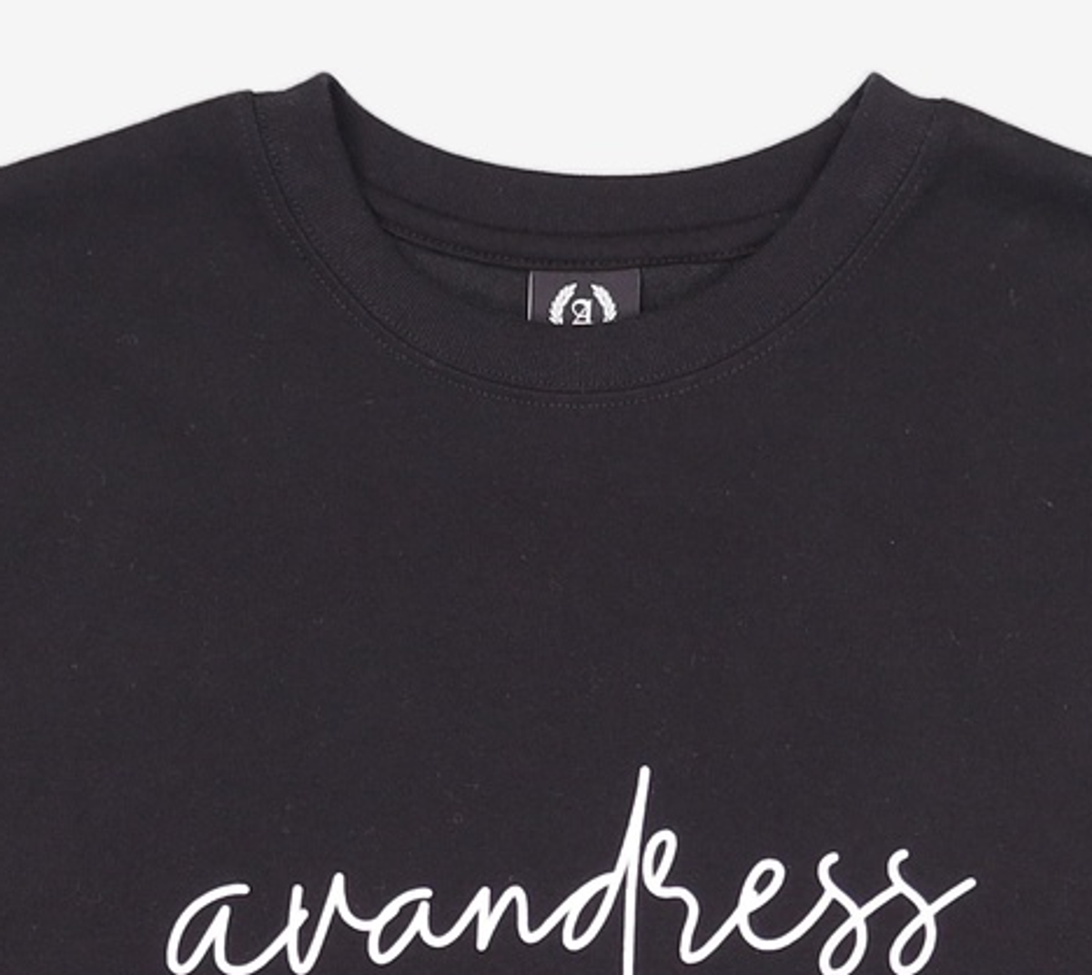 어반드레스(AVANDRESS) 반소매 티셔츠 L
