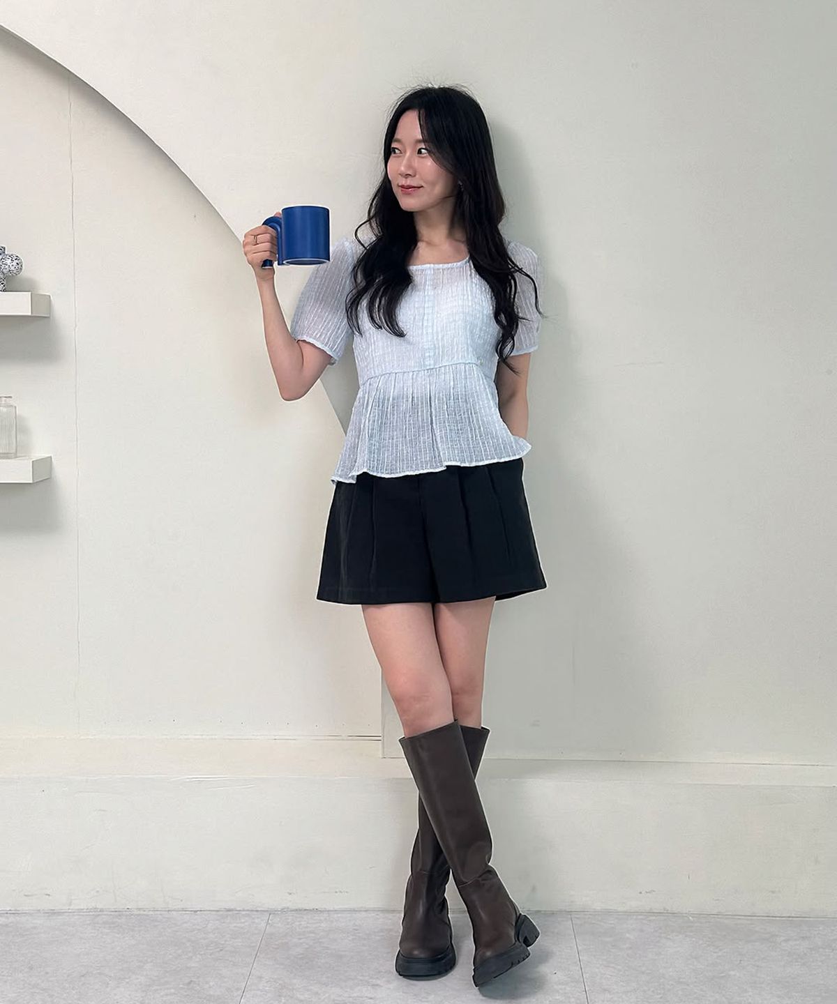 쥬시쥬디(JUCYJUDY) 스퀘어넥페플럼블라우스 J1BL324C