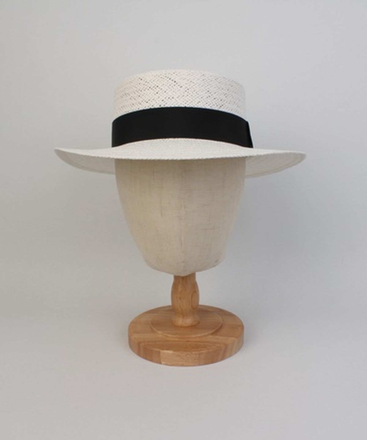 유니버셜 케미스트리(UNIVERSAL CHEMISTRY) White Small Logo Panama Hat 파나마햇