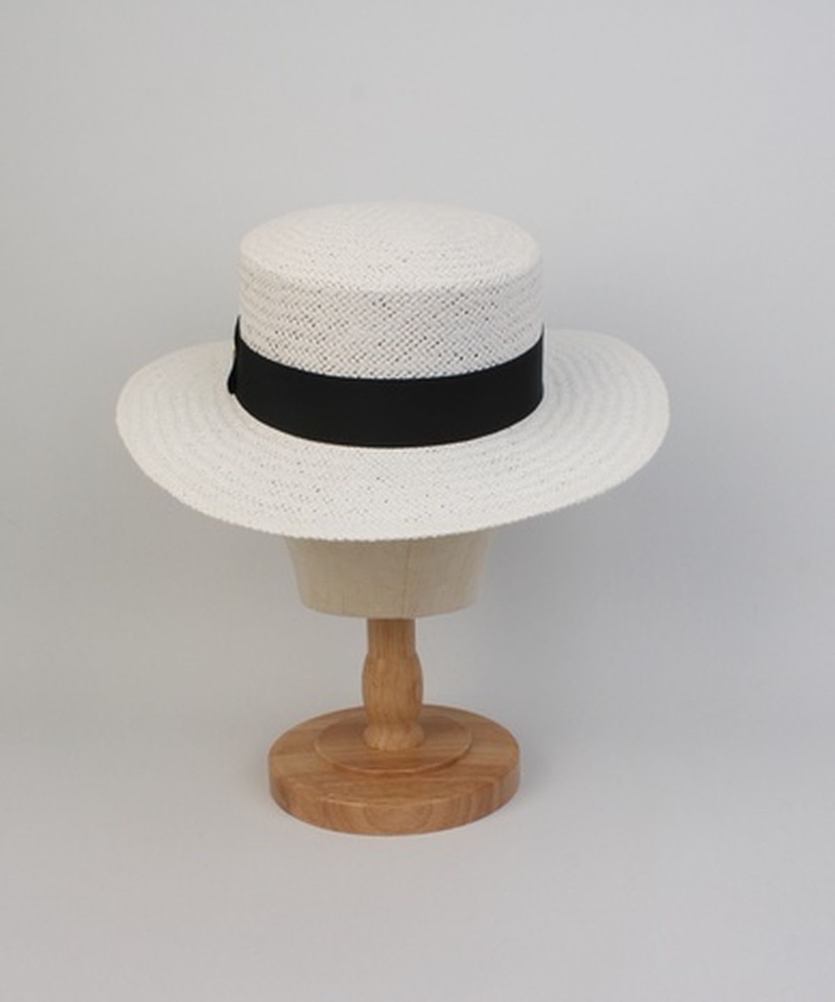 유니버셜 케미스트리(UNIVERSAL CHEMISTRY) White Small Logo Panama Hat 파나마햇