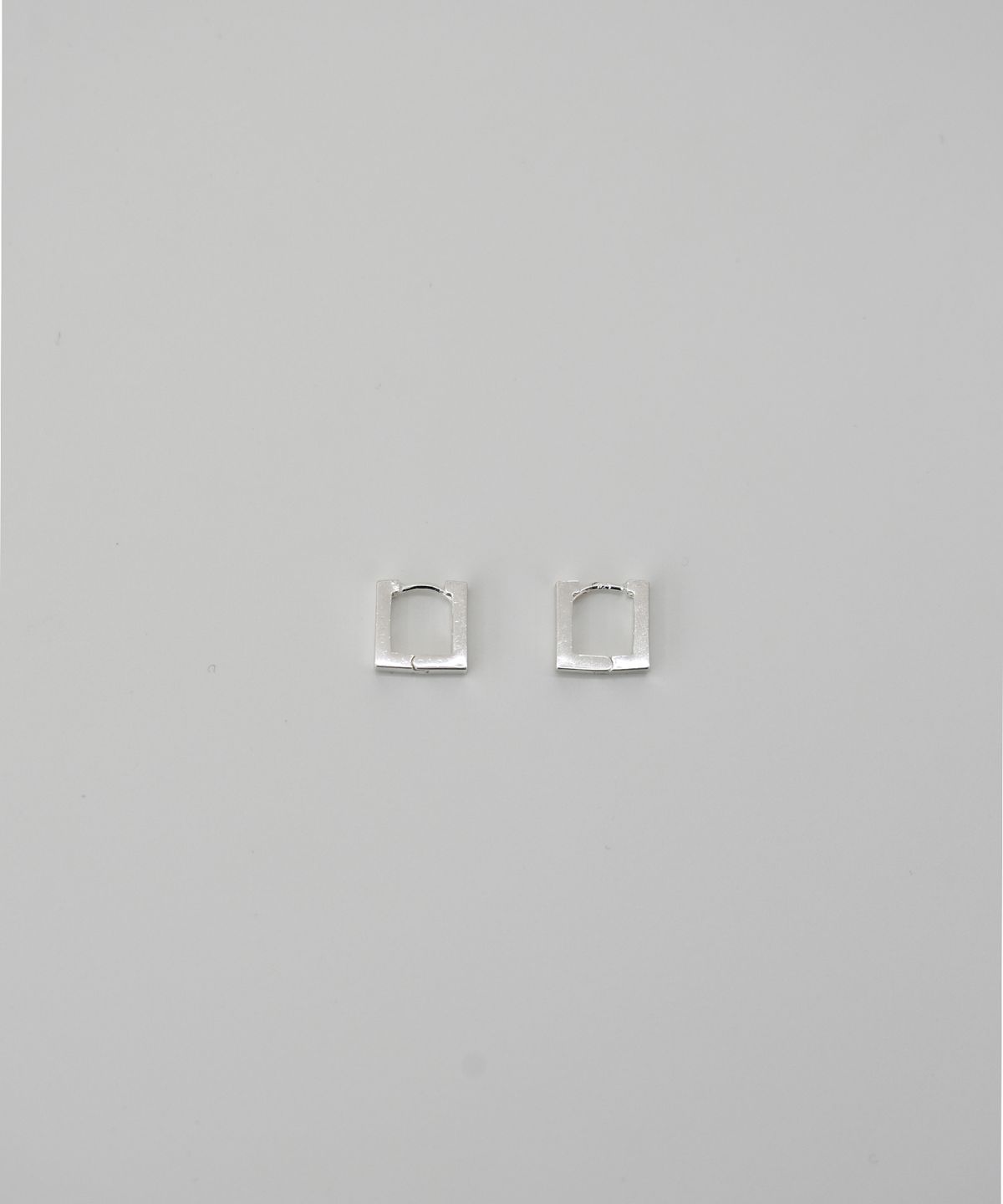 페브오어(FEBOR) Urban frame earring_silver