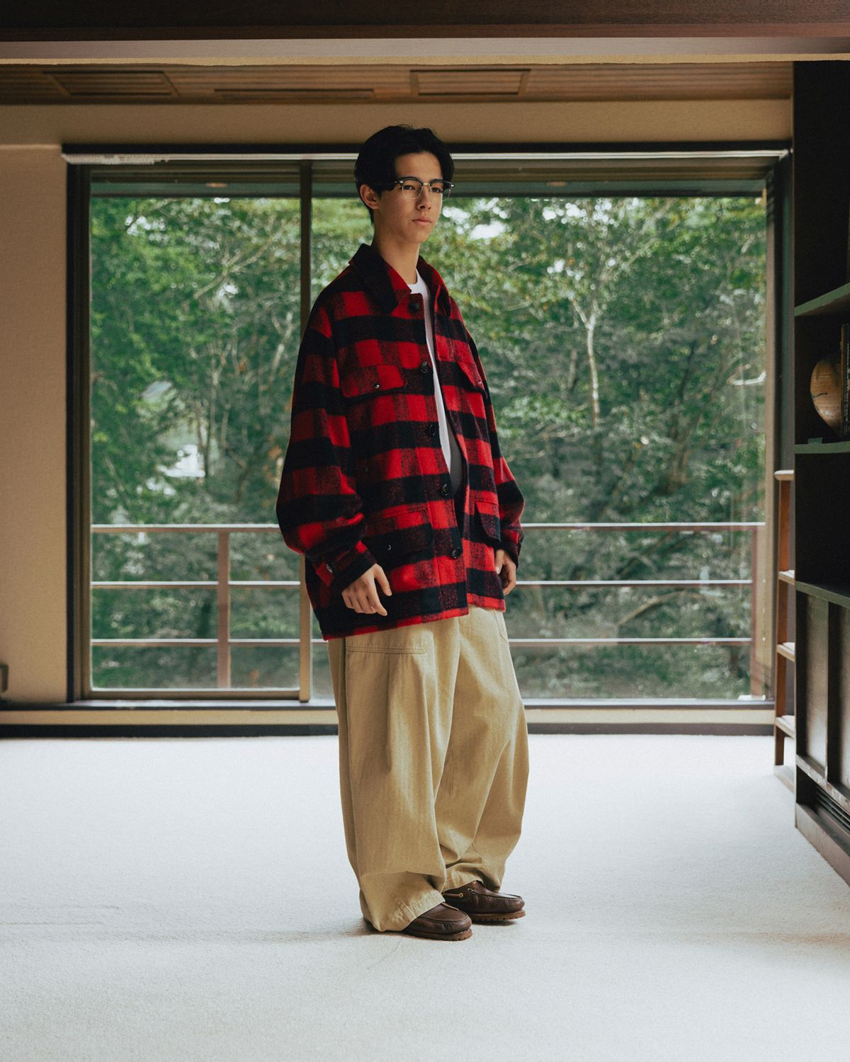 앵글런(ANGLAN) Herringbone Fatigue Balloon Pants - Beige