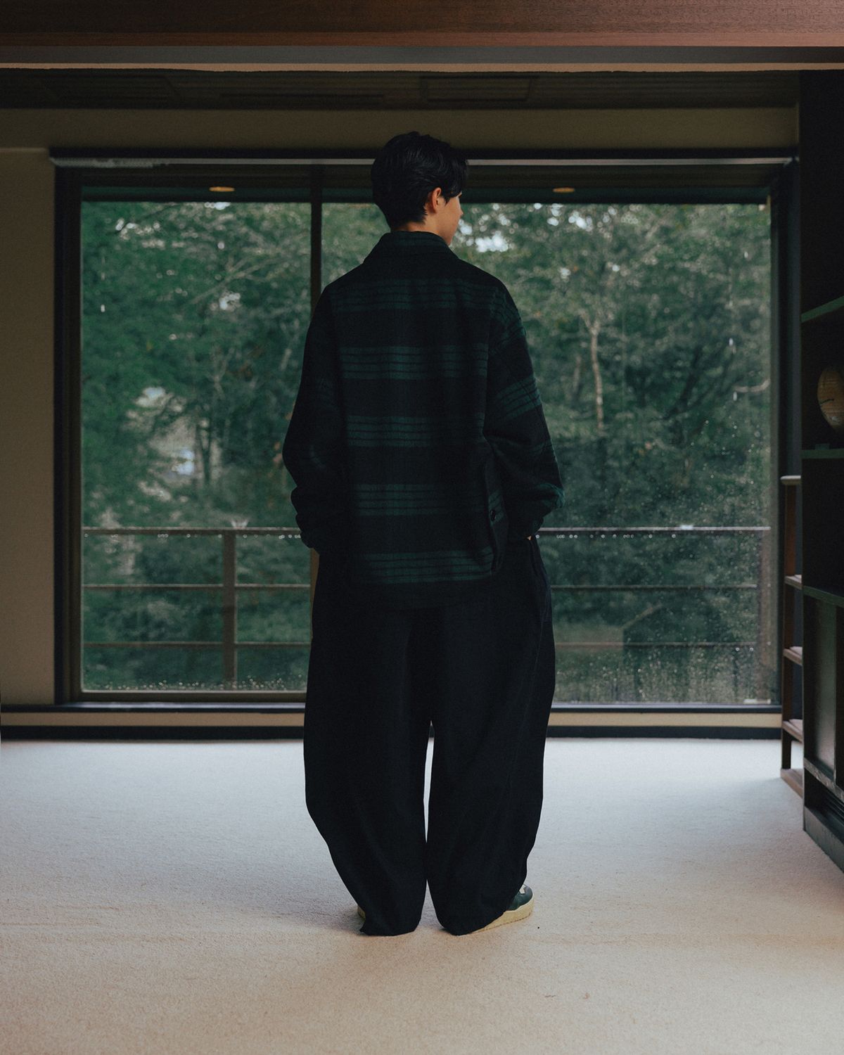 앵글런(ANGLAN) Herringbone Fatigue Balloon Pants - Black