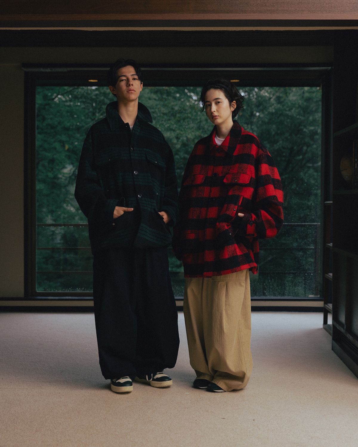 앵글런(ANGLAN) Herringbone Fatigue Balloon Pants - Black
