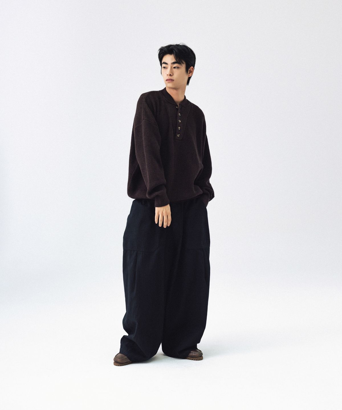 앵글런(ANGLAN) Herringbone Fatigue Balloon Pants - Black
