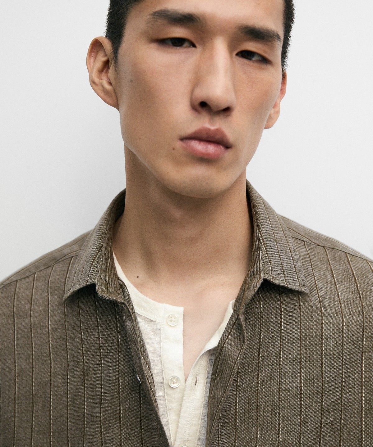 마시모두띠(MASSIMO DUTTI) 레귤러 핏 100% 린넨 스트라이프 셔츠