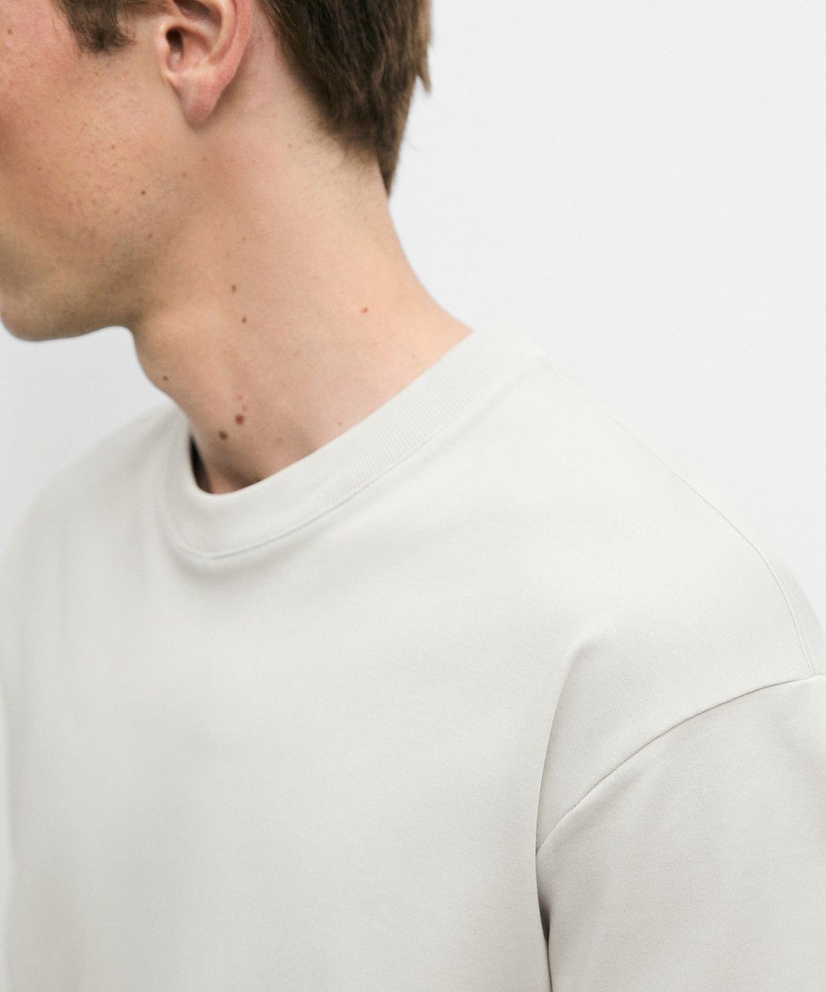 마시모두띠(MASSIMO DUTTI) 100% 코튼 반팔 티셔츠
