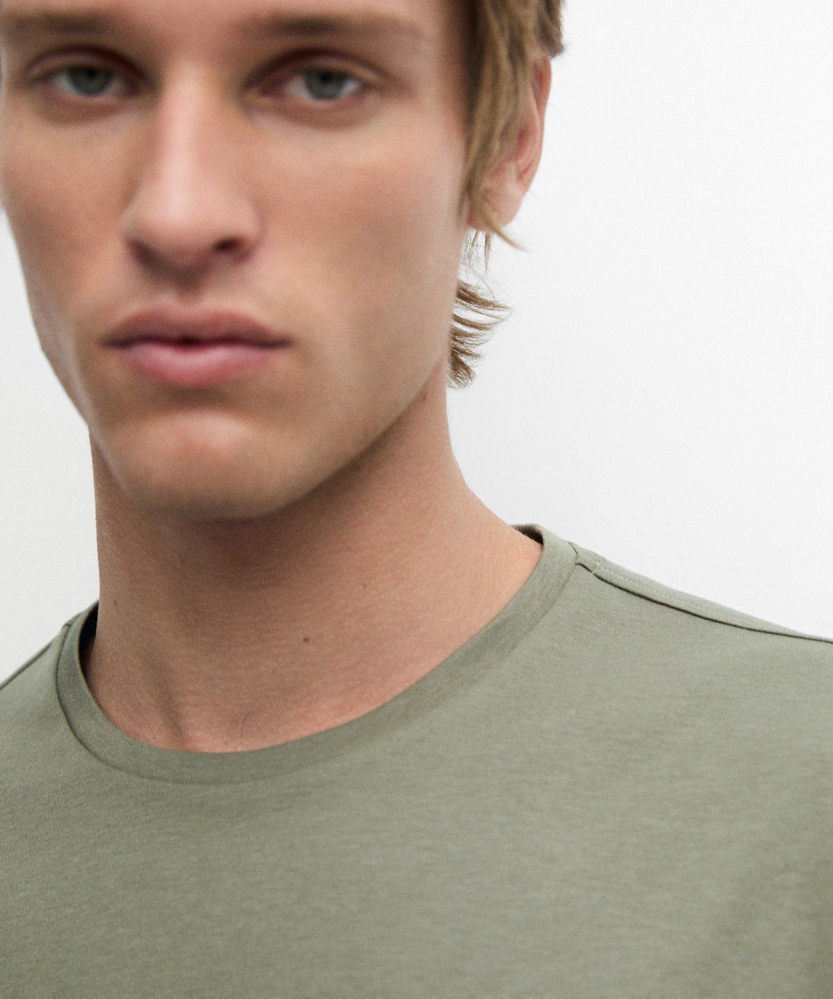마시모두띠(MASSIMO DUTTI) 코튼 블렌드 반팔 티셔츠