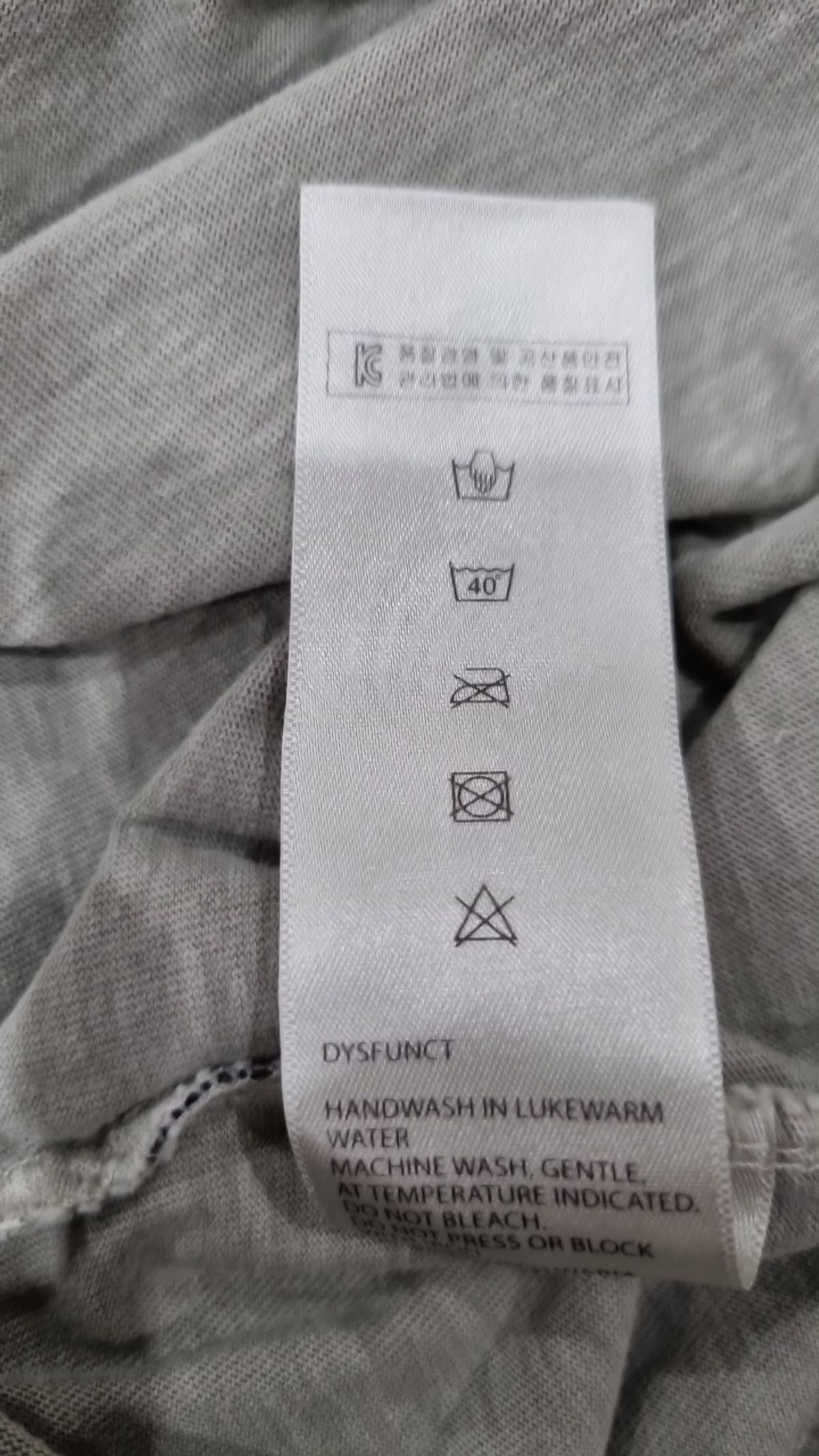 디스펑트(DYSFUNCT) 반소매 티셔츠 M