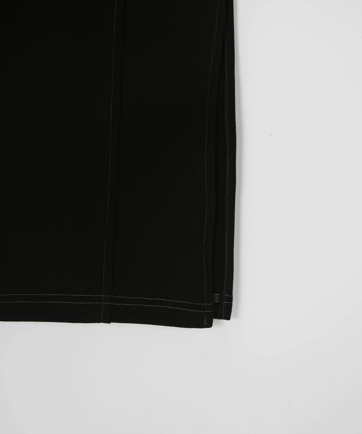 애즈온(ASON) DEWY LONG SKIRT / BLACK