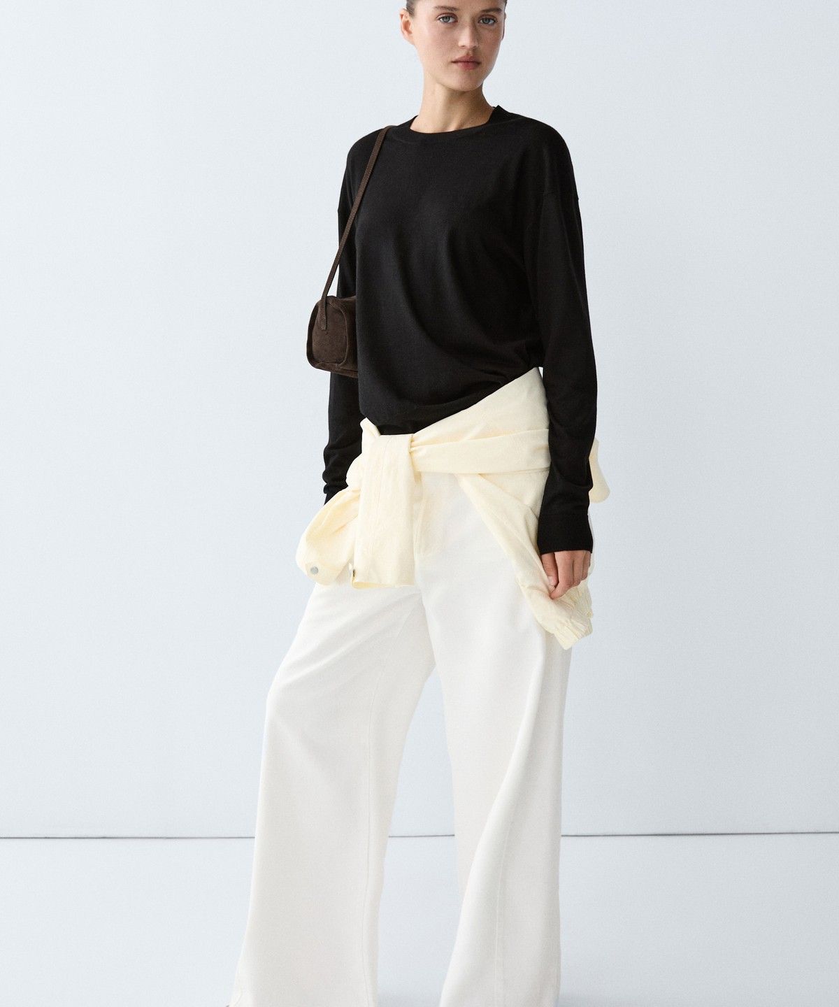 마시모두띠(MASSIMO DUTTI) 라운드넥 파인 니트 스웨터