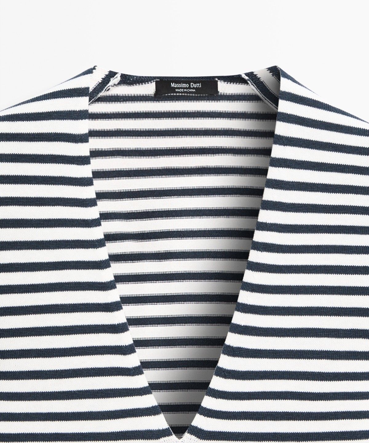 마시모두띠(MASSIMO DUTTI) 스트라이프 브이넥 니트 스웨터