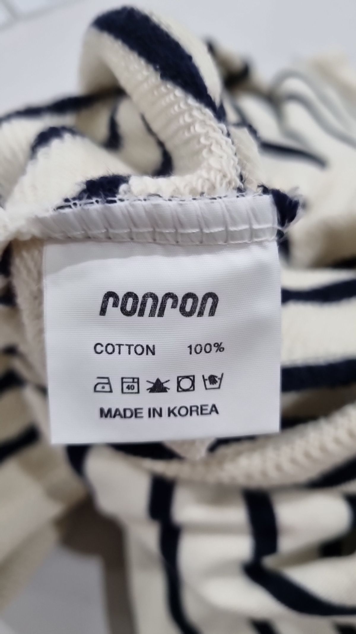 론론(RONRON) 카디건 FREE