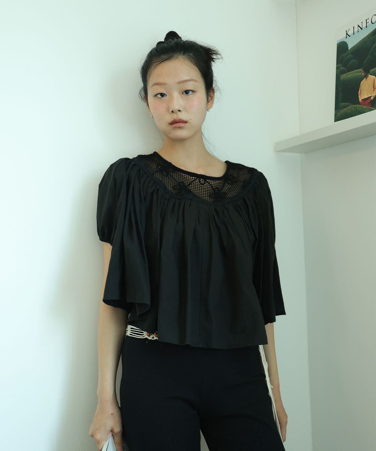 소르디(SORDI) Two-Way Lace Blouse_black