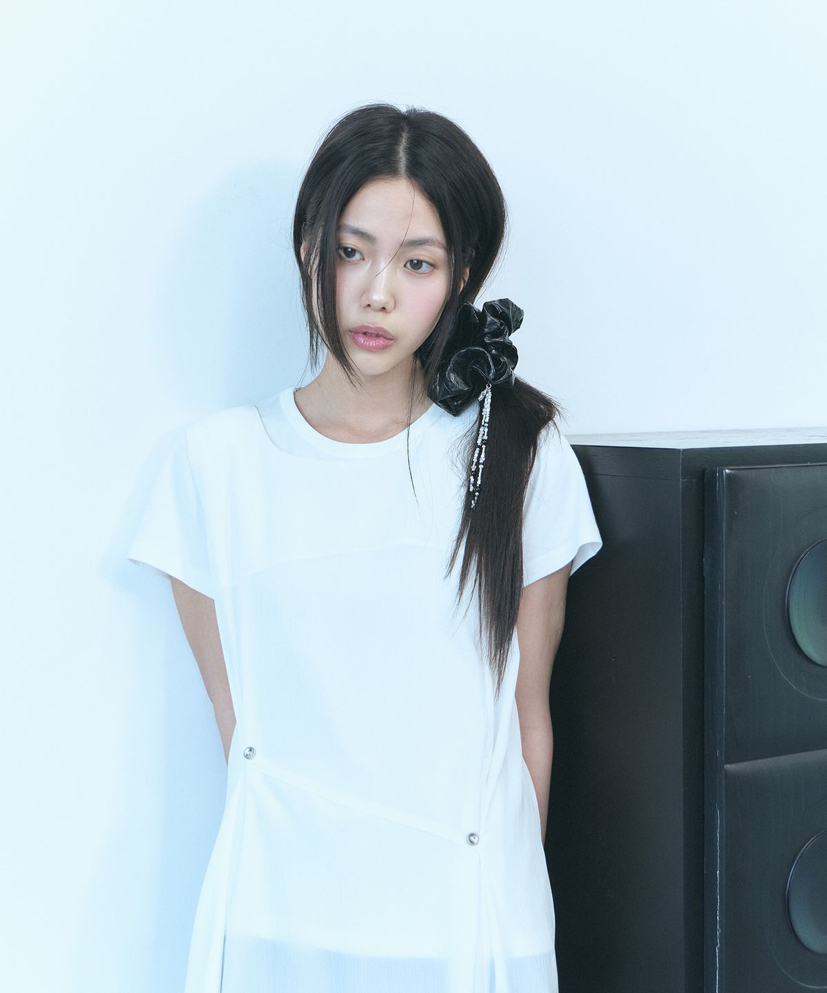 오아트(OART) Beads Scrunchie [METALIC BLACK]