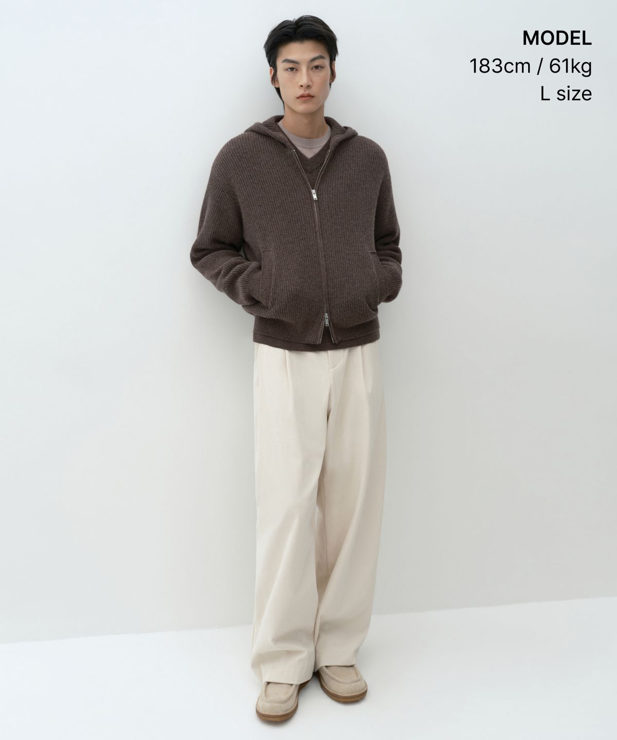 무신사 스탠다드(MUSINSA STANDARD) [빅토리아 울] 리브드 후디드 니트 집업 [브라운]