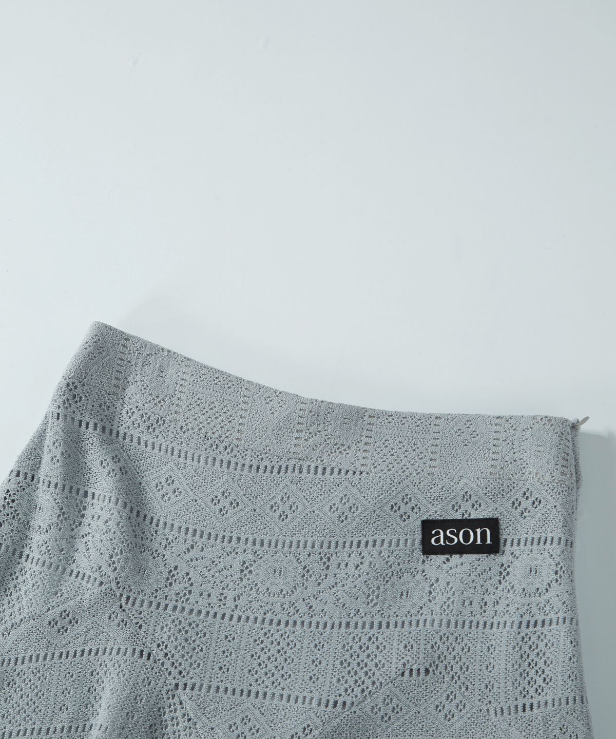 애즈온(ASON) WAVY LACE MIDI SKIRT / LIGHT BLUE