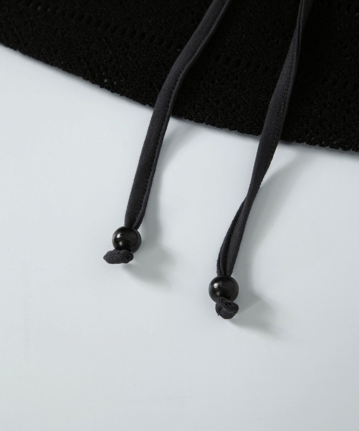 애즈온(ASON) WAVY LACE TOP / BLACK