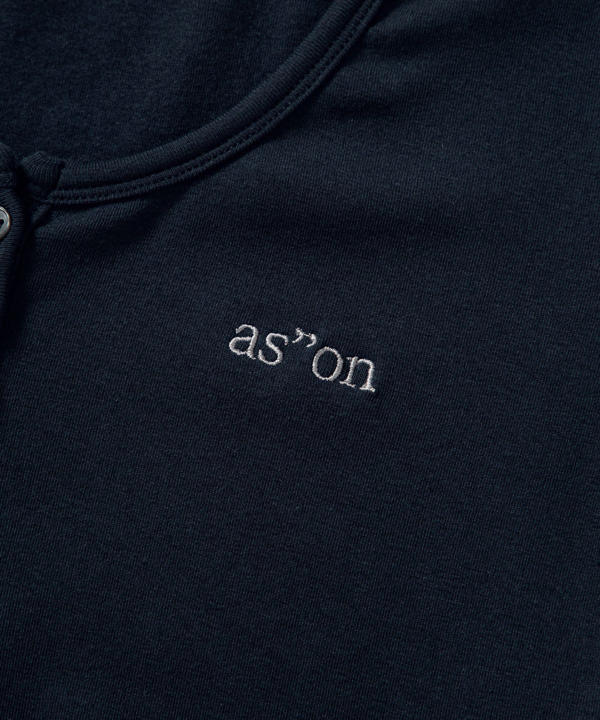 애즈온(ASON) EVER BUTTON TEE / NAVY