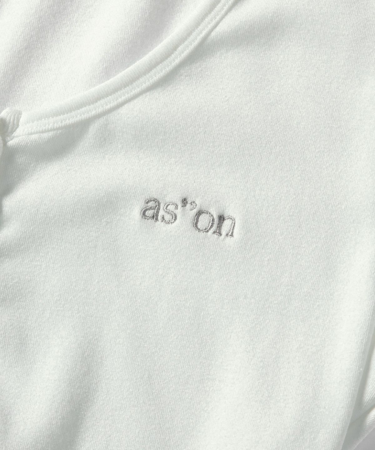 애즈온(ASON) EVER BUTTON TEE / WHITE