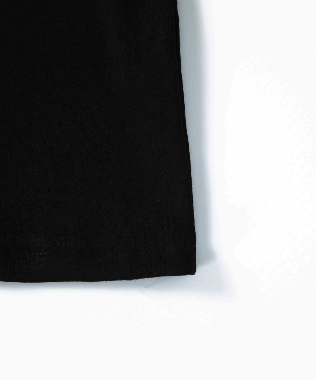애즈온(ASON) SQUARE LINE TEE / BLACK