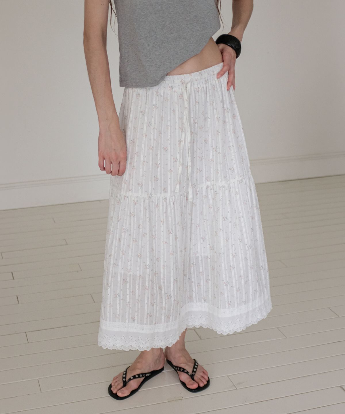토아베(TOAVE) Vintage Lace Long Skirt (Ivory)