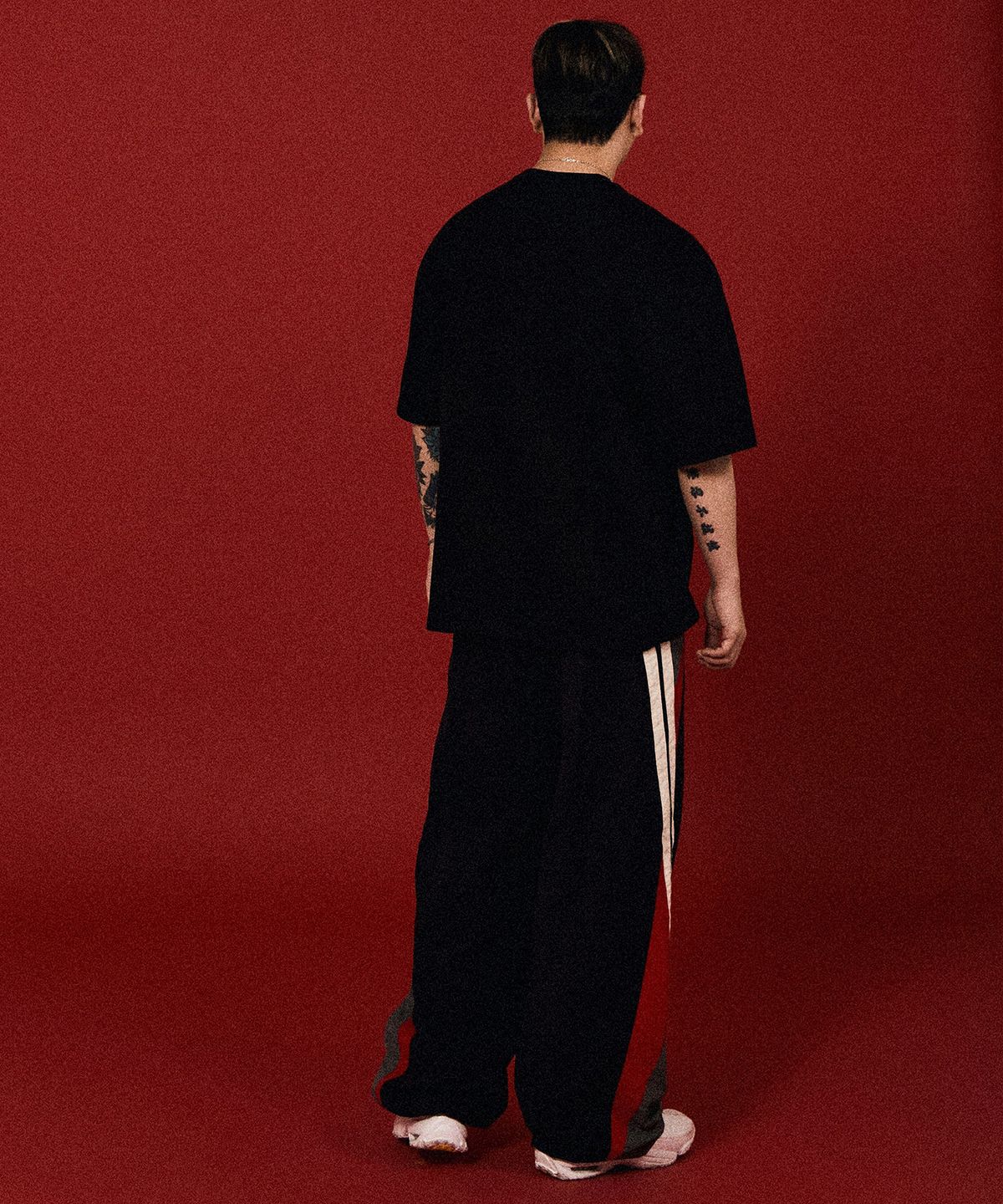 더랭크(THERANK) RANK STATIC CORE OVERFIT T-SHIRTS [BLACK]