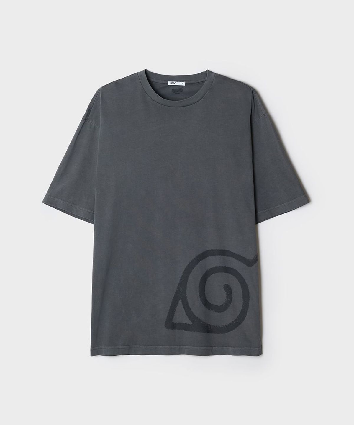 스파오(SPAO) [나루토] 반팔 티셔츠(Charcoal)_SPRLG37U22
