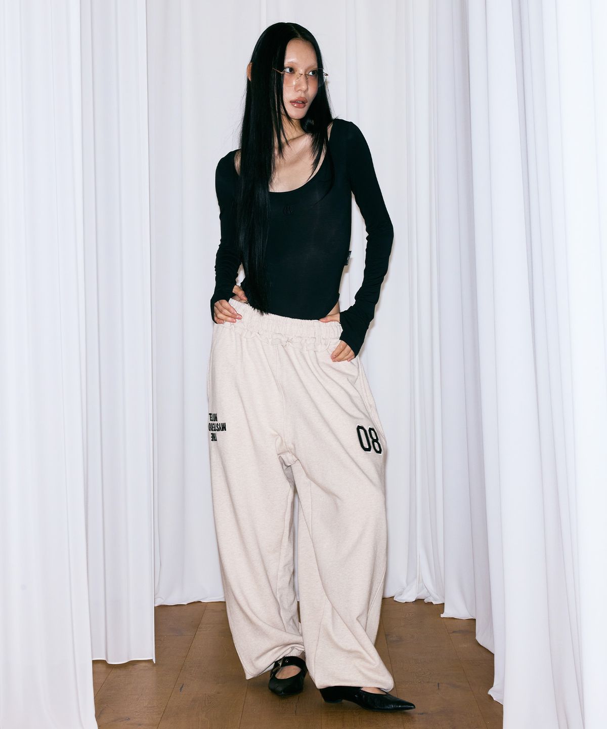 미스테리어스호텔(THE MYSTERIOUS HOTEL) 08 CUT-OFF SWEAT PT [OATMEAL]