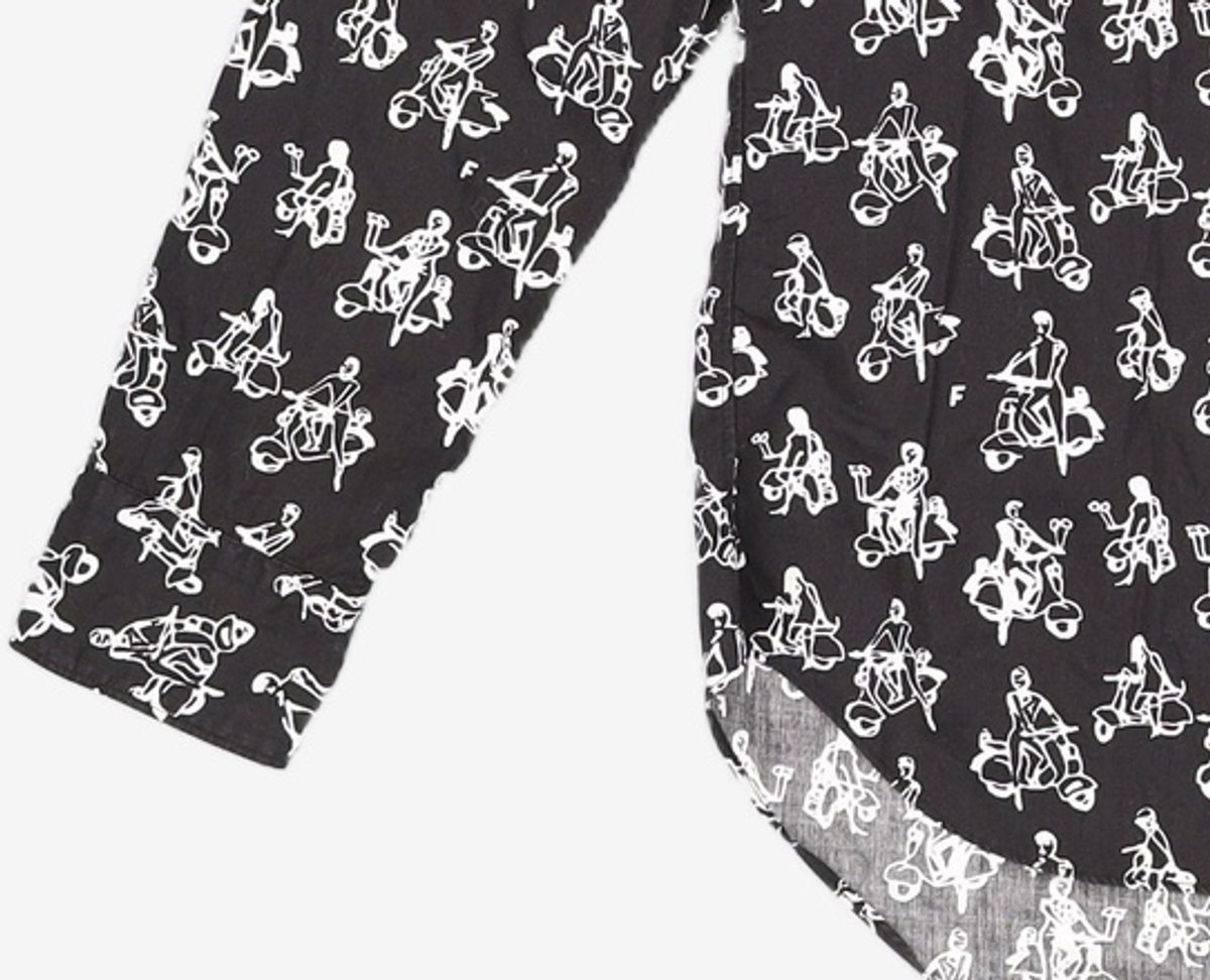 꼼데가르송 블랙(Comme des Garcons Black) 캐주얼 셔츠 S