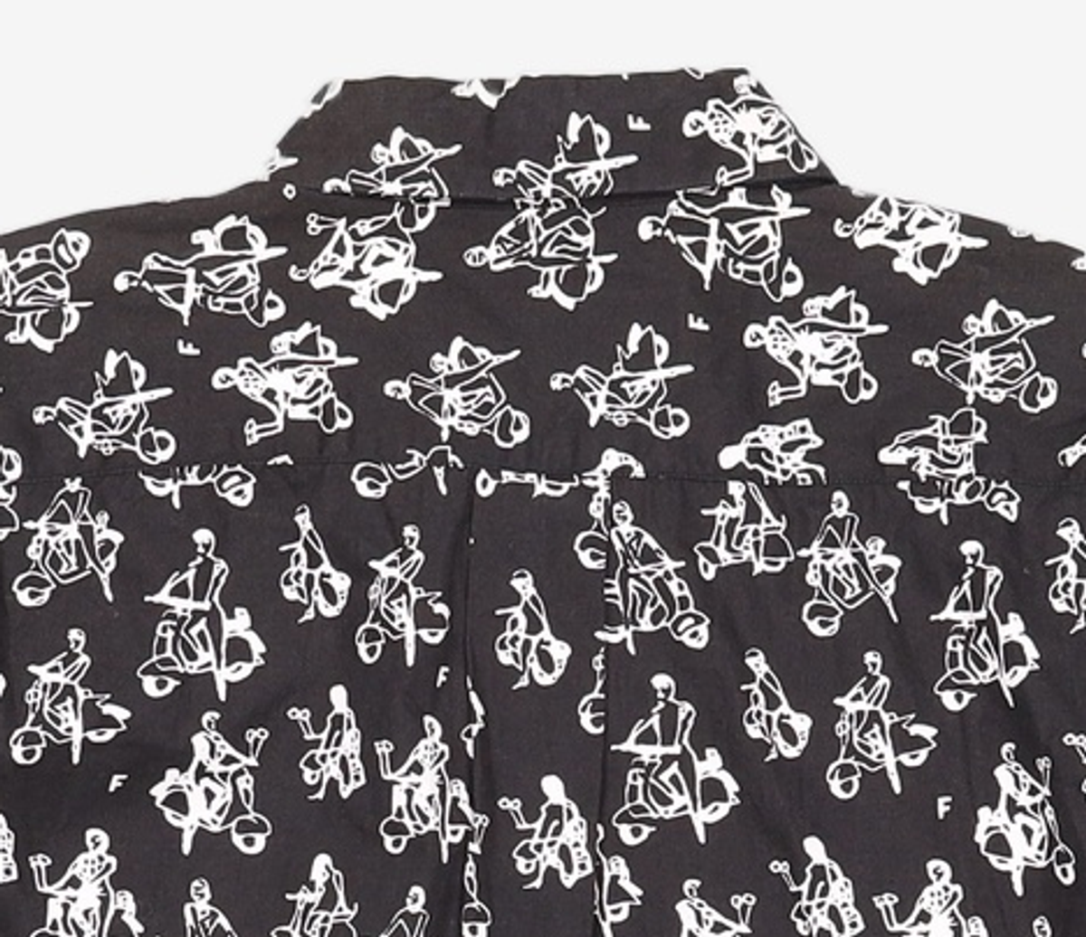 꼼데가르송 블랙(Comme des Garcons Black) 캐주얼 셔츠 S