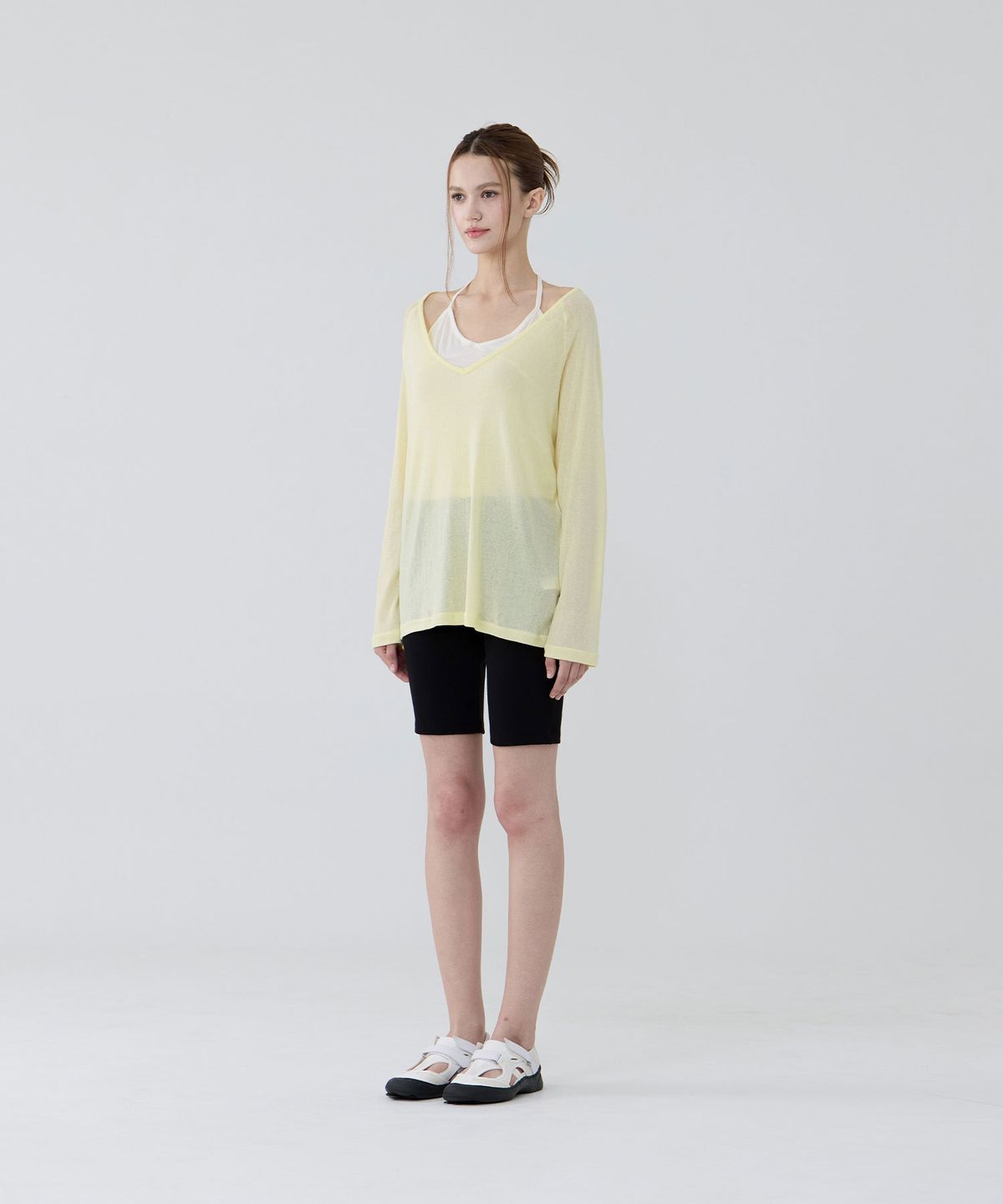우네(OONE) Ease Deep V-neck Long Sleeve T-Shirt_Lemon